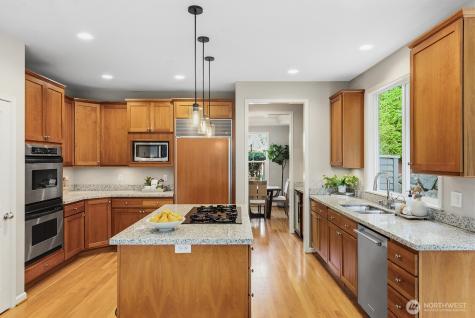 6323 NE 130th Place Kirkland WA 98034