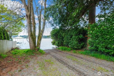 6323 NE 130th Place Kirkland WA 98034