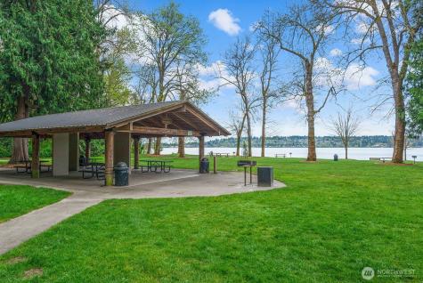 6323 NE 130th Place Kirkland WA 98034