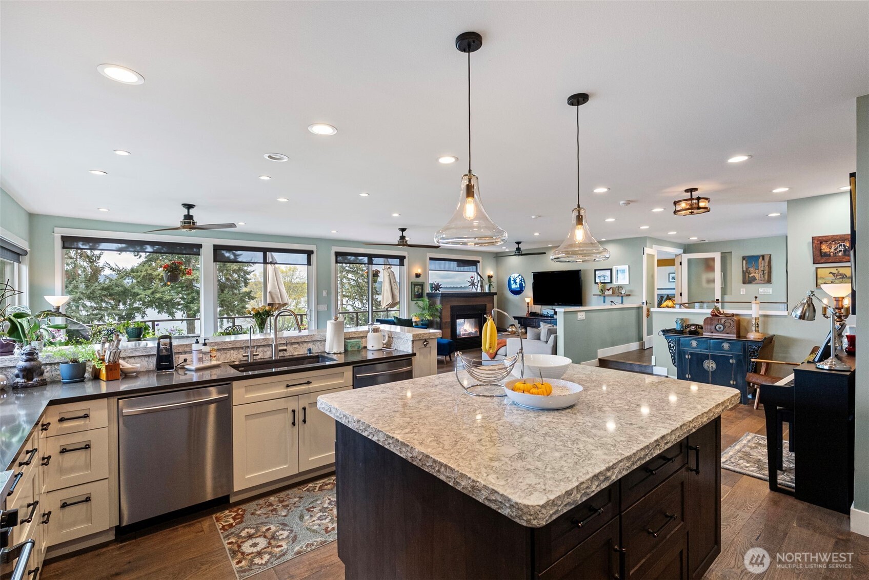 31 Pt. Fosdick Dr. NW Gig Harbor WA 98335