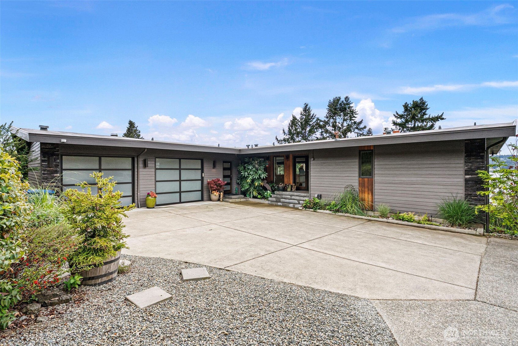 31 Pt. Fosdick Dr. NW Gig Harbor WA 98335