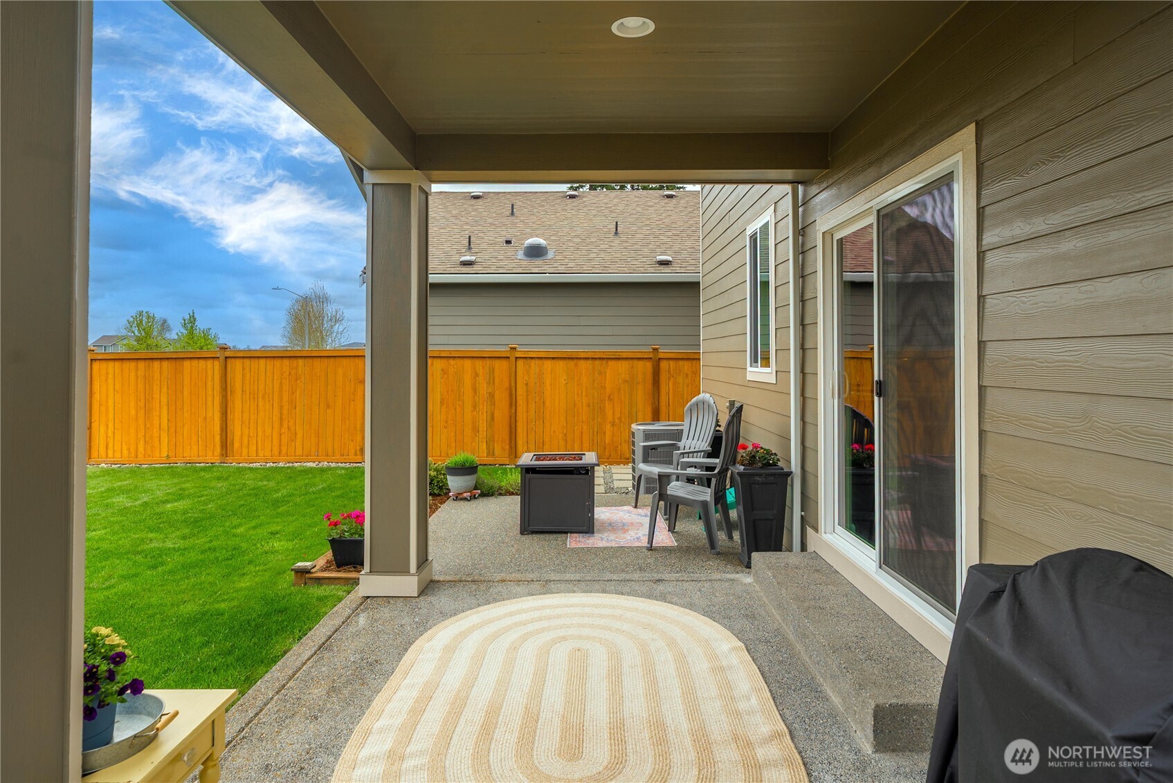 340 Grennan Lane N Enumclaw WA 98022