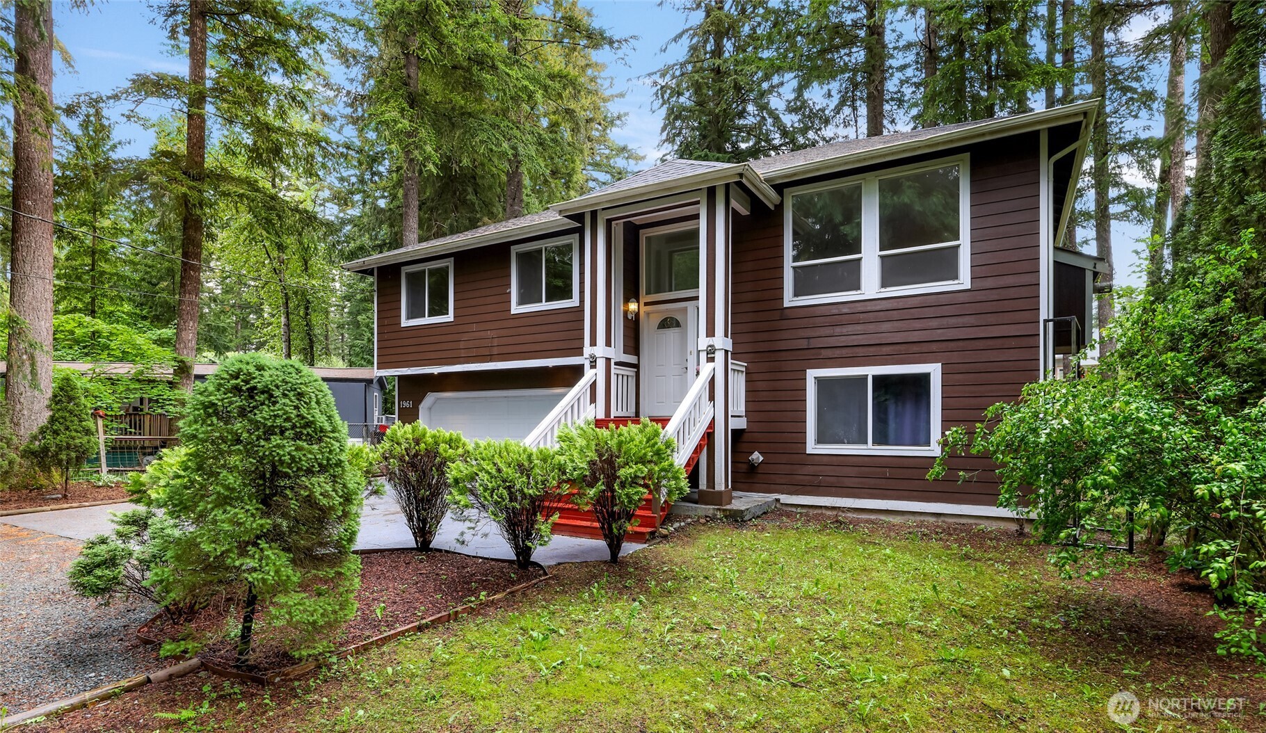 1961 Clear Valley Drive Maple Falls WA 98266