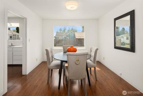 1628 Grove Street Marysville WA 98270