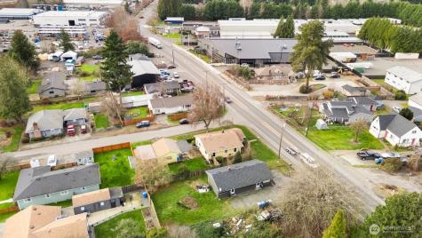 10908 Valley Avenue E Puyallup WA 98372