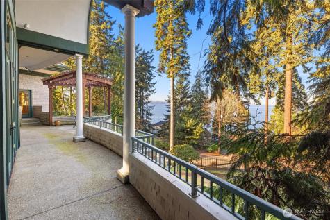 16340 Maplewild Avenue SW Burien WA 98166