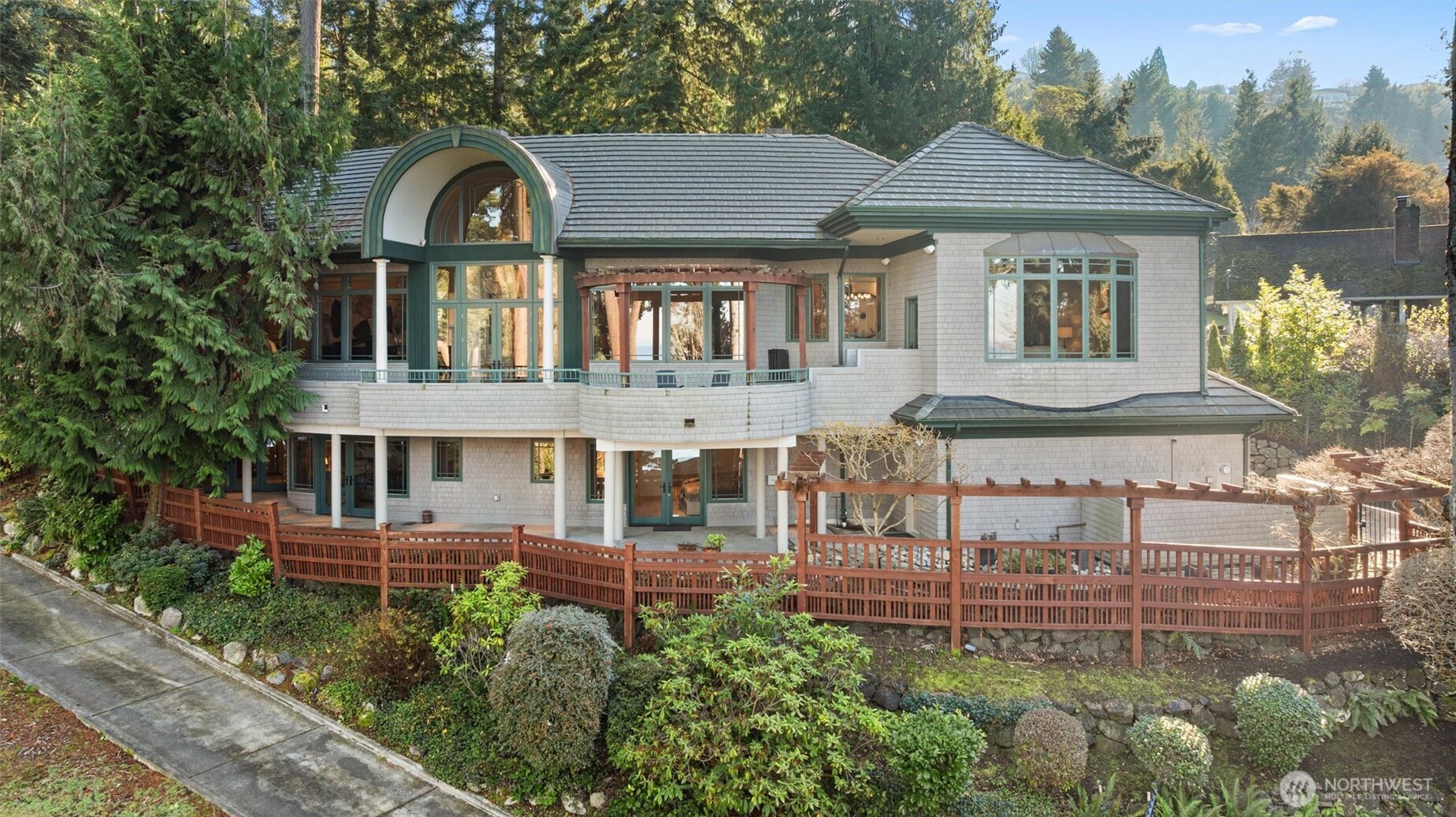 16340 Maplewild Avenue SW Burien WA 98166