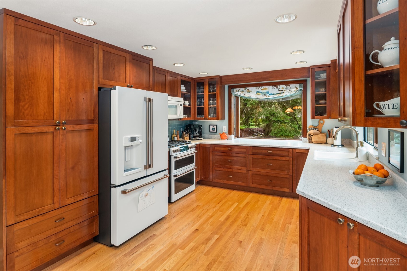 14616 216th Avenue NE Woodinville WA 98077