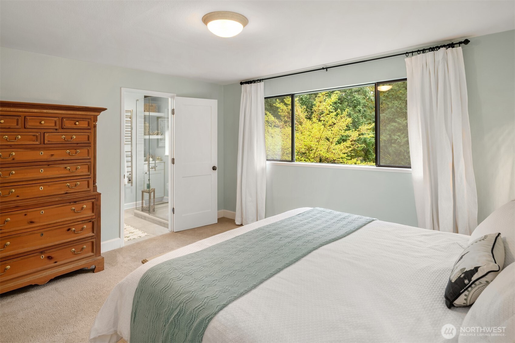 14616 216th Avenue NE Woodinville WA 98077