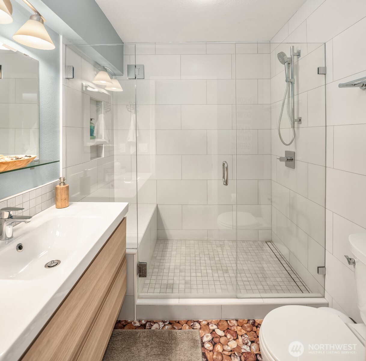 14616 216th Avenue NE Woodinville WA 98077