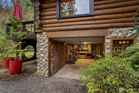 18904 233rd Avenue NE Woodinville WA 98077