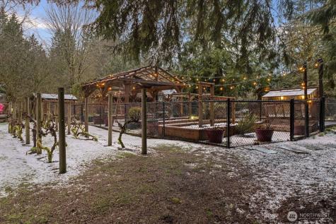 18904 233rd Avenue NE Woodinville WA 98077