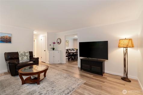 1989 NW Lucky Lane Silverdale WA 98383