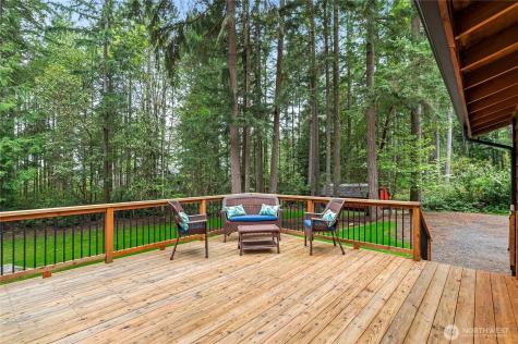 1989 NW Lucky Lane Silverdale WA 98383