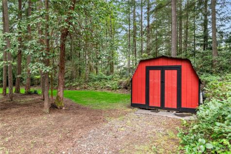 1989 NW Lucky Lane Silverdale WA 98383