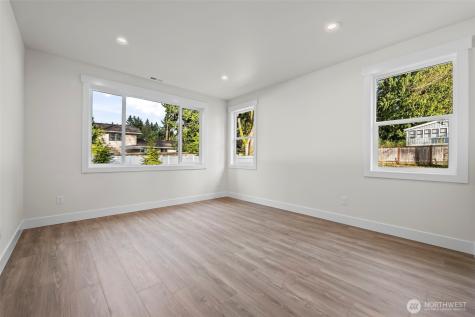 8717 33rd Street E Edgewood WA 98371