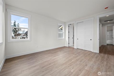 8717 33rd Street E Edgewood WA 98371