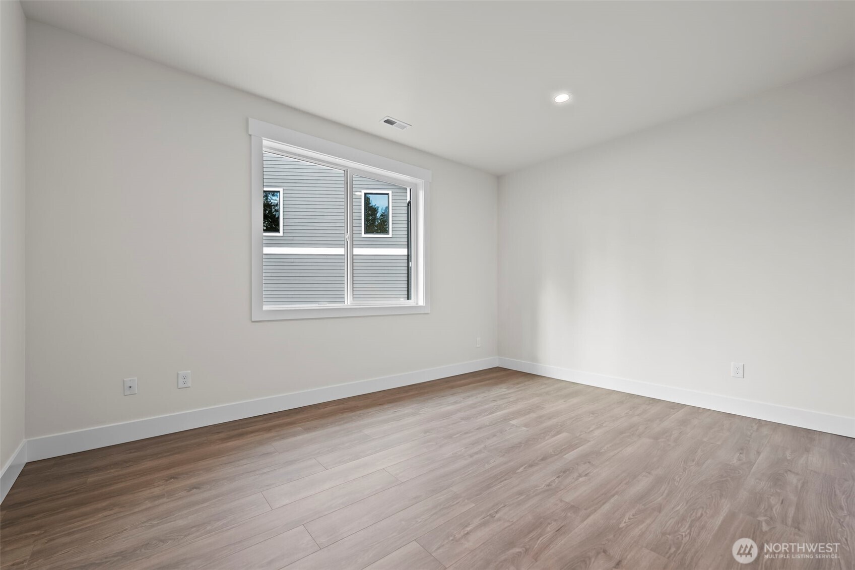 8717 33rd Street E Edgewood WA 98371