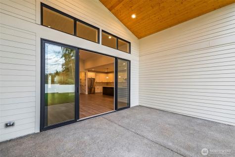 8717 33rd Street E Edgewood WA 98371