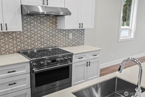 8717 33rd Street E Edgewood WA 98371