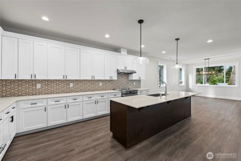 8717 33rd Street E Edgewood WA 98371