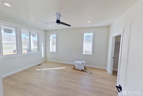233 Saunders Avenue Rock Island WA 98850