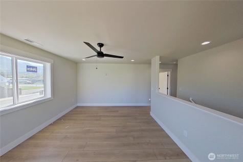 233 Saunders Avenue Rock Island WA 98850