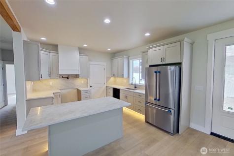 233 Saunders Avenue Rock Island WA 98850