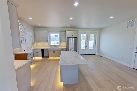 233 Saunders Avenue Rock Island WA 98850