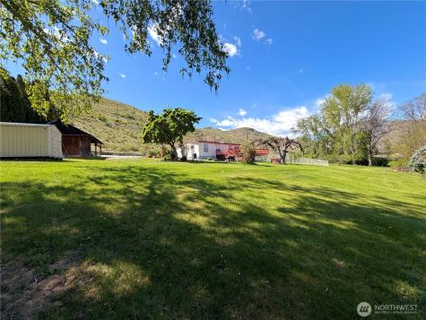 1024 Old Highway 97 Brewster WA 98812