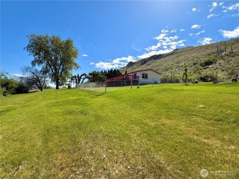 1024 Old Highway 97 Brewster WA 98812