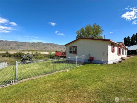 1024 Old Highway 97 Brewster WA 98812