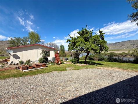 1024 Old Highway 97 Brewster WA 98812