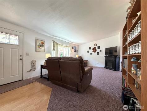 1024 Old Highway 97 Brewster WA 98812