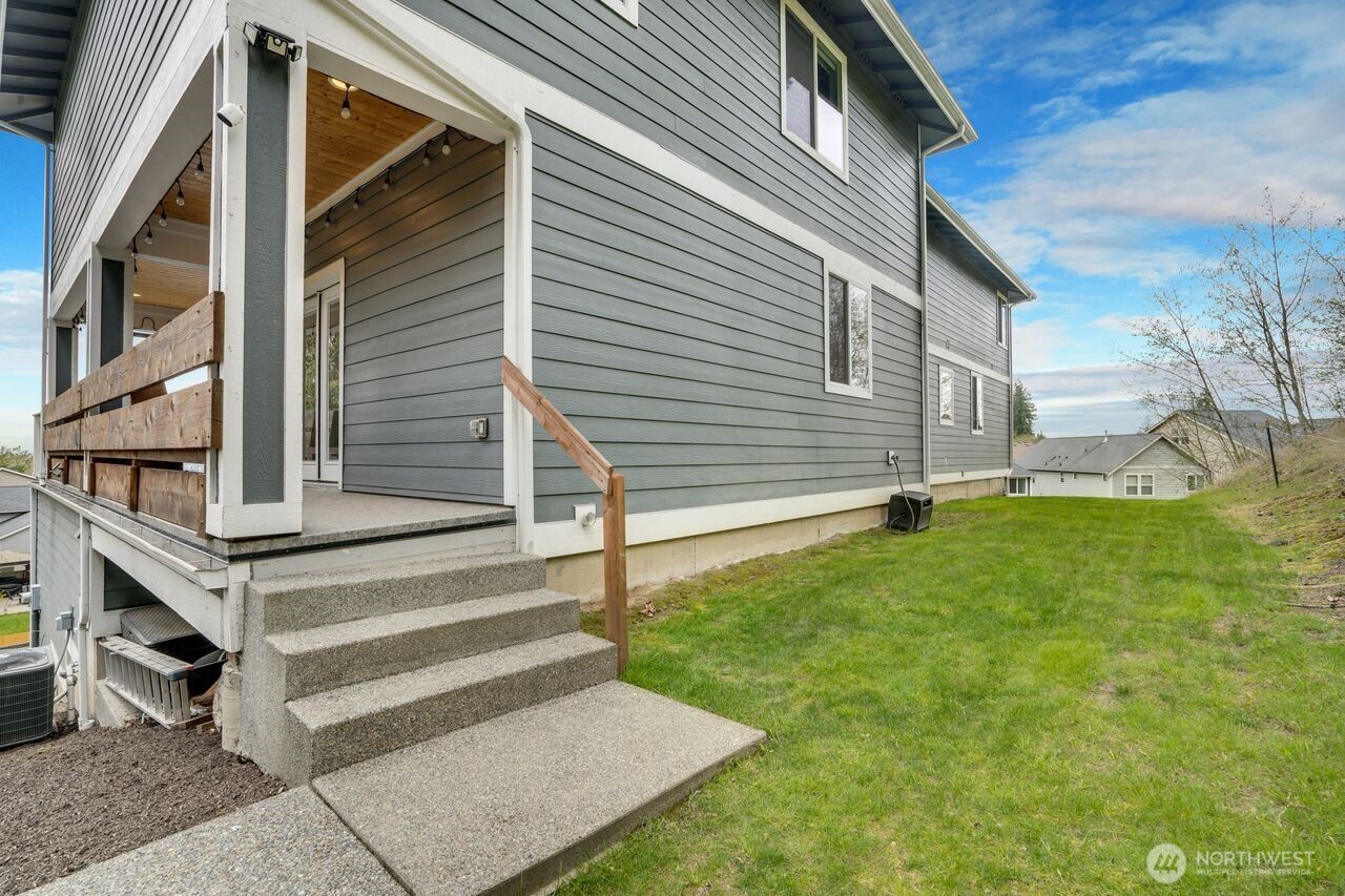 1401 32nd Street Pl SE Puyallup WA 98372