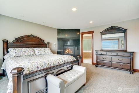 1401 32nd Street Pl SE Puyallup WA 98372