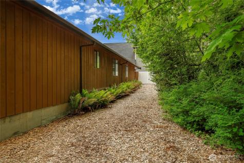 1202 Telegraph Road Bellingham WA 98226