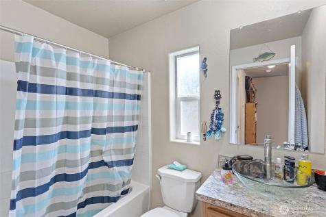 734 Davis Lake Road Morton WA 98356