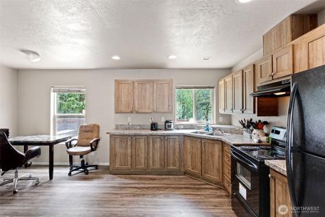 734 Davis Lake Road Morton WA 98356