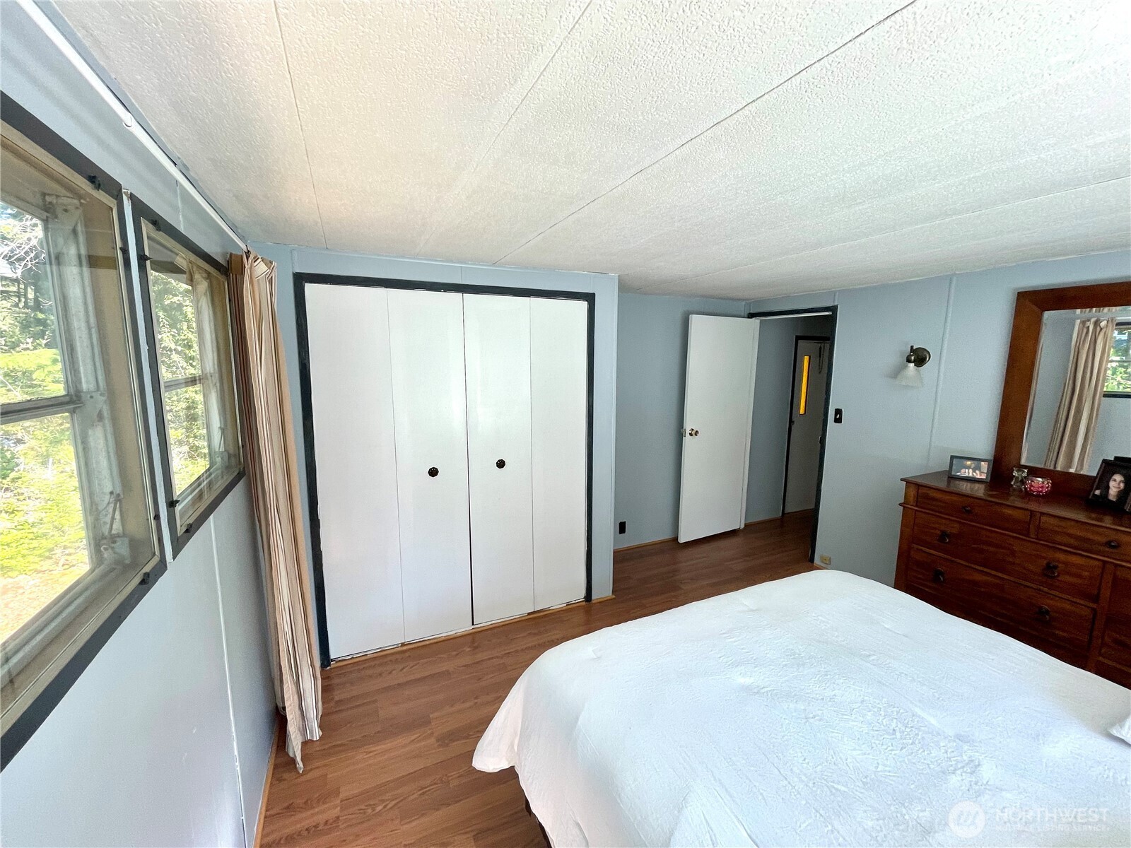 55 Paradise Lane Pacific Beach WA 98571