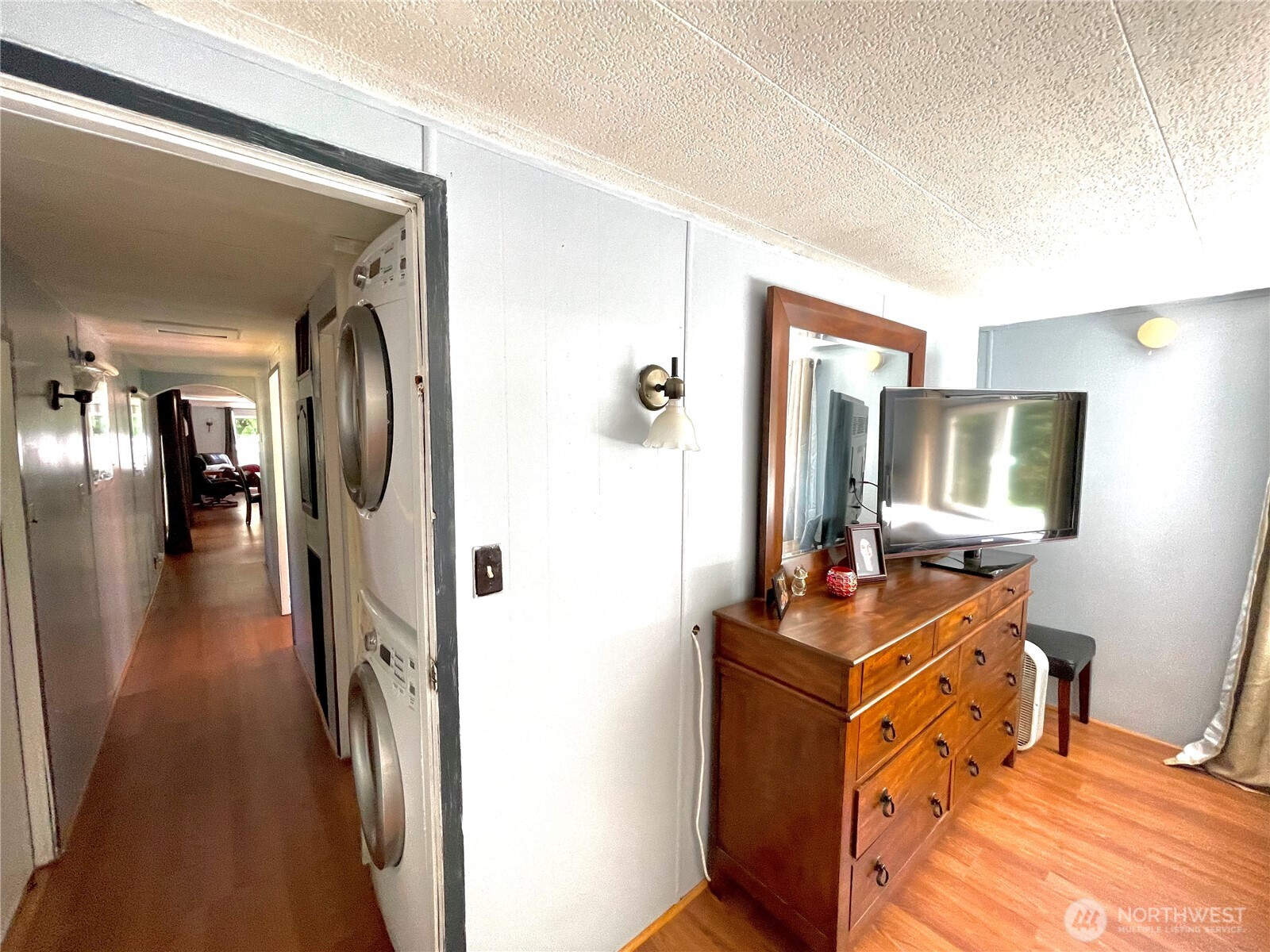 55 Paradise Lane Pacific Beach WA 98571