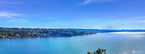 8329 NE Juanita Drive Kirkland WA 98034