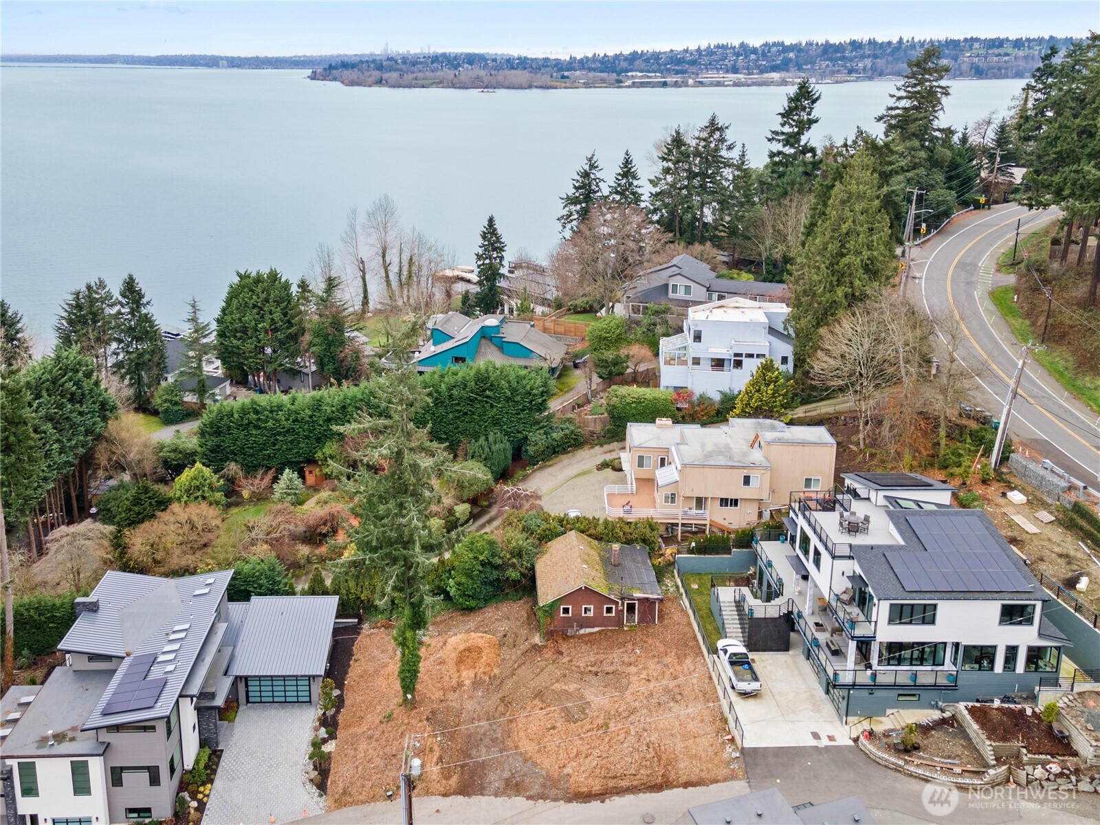 8329 NE Juanita Drive Kirkland WA 98034