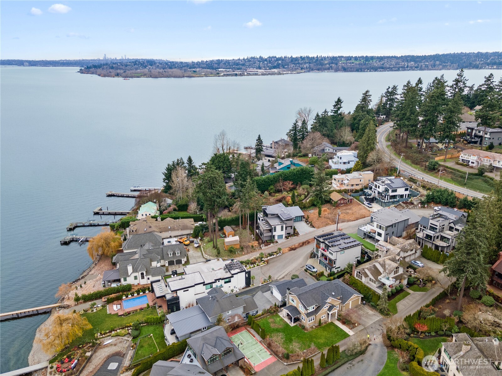 8329 NE Juanita Drive Kirkland WA 98034