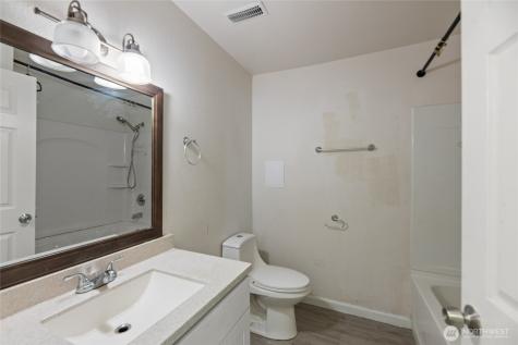 10606 68th Place S Seattle WA 98178
