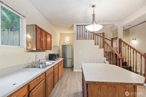 10606 68th Place S Seattle WA 98178