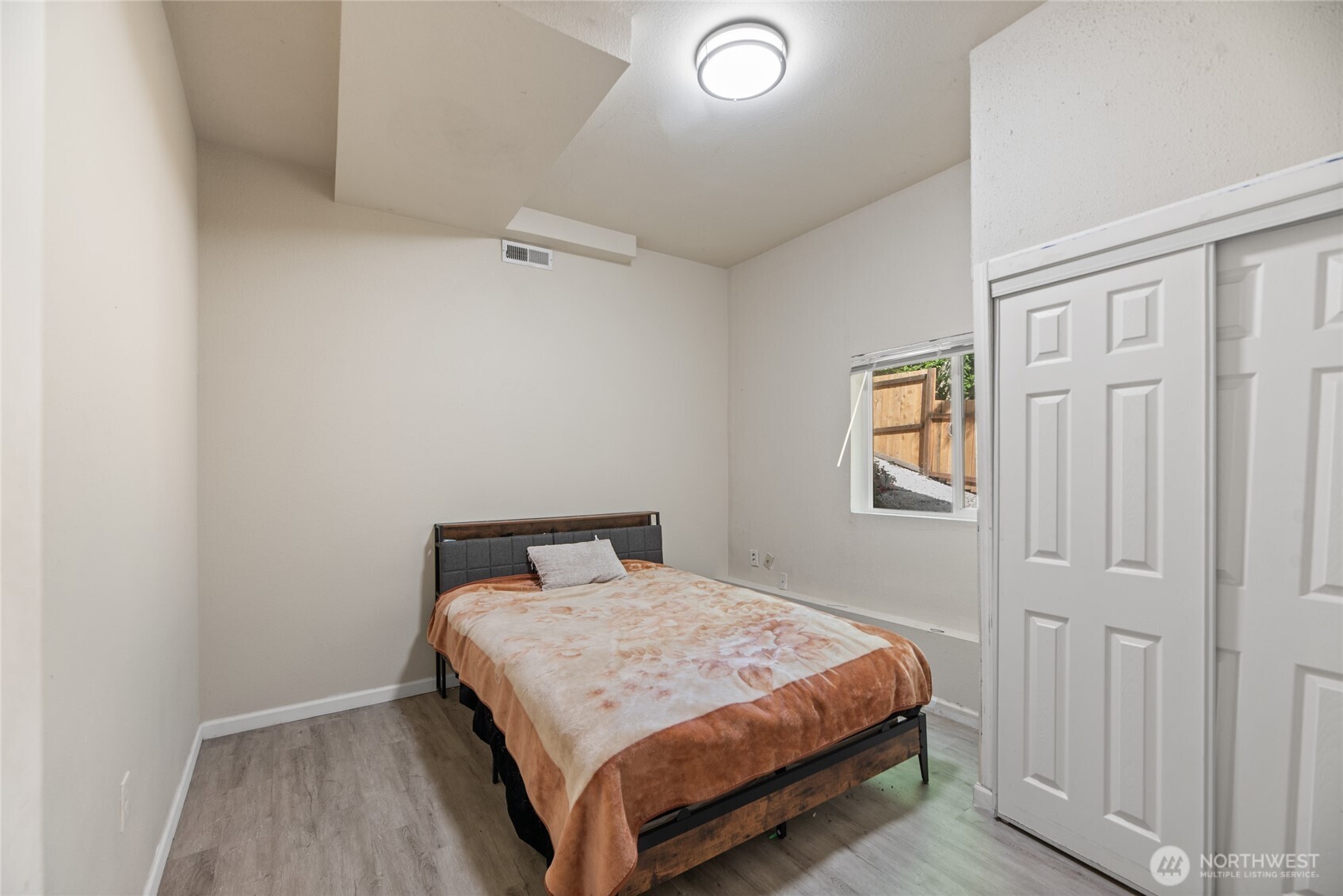 10606 68th Place S Seattle WA 98178