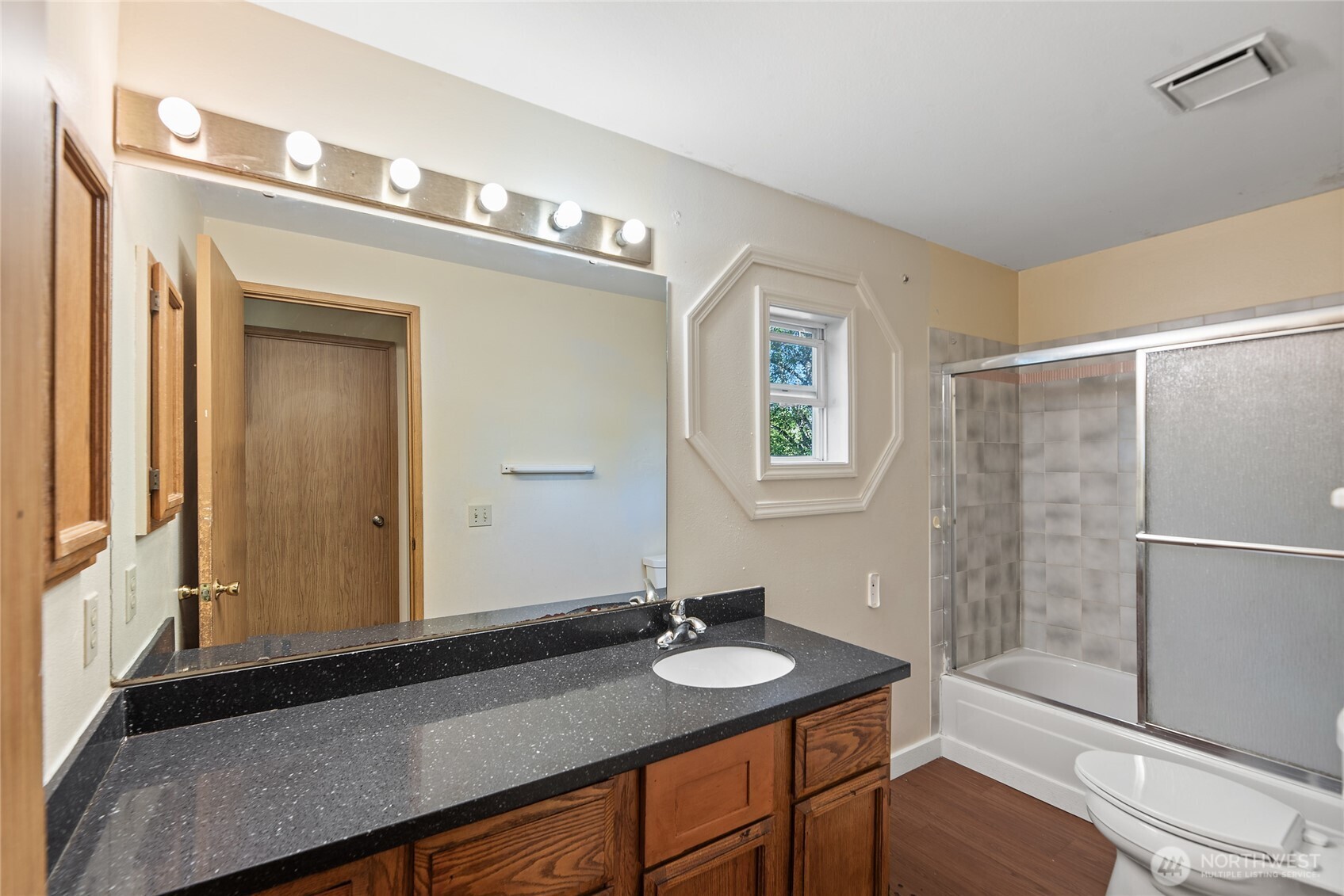 10606 68th Place S Seattle WA 98178