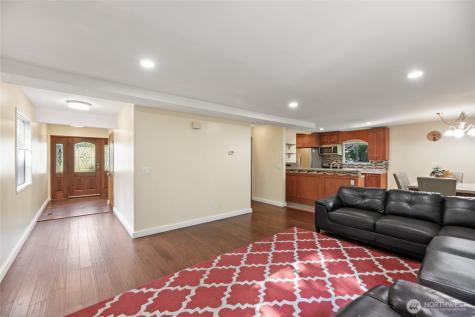 10606 68th Place S Seattle WA 98178