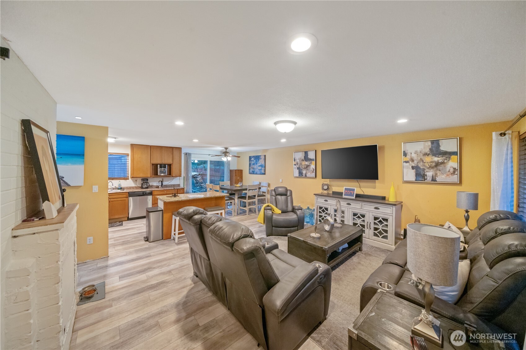 20827 59th Place W Lynnwood WA 98036